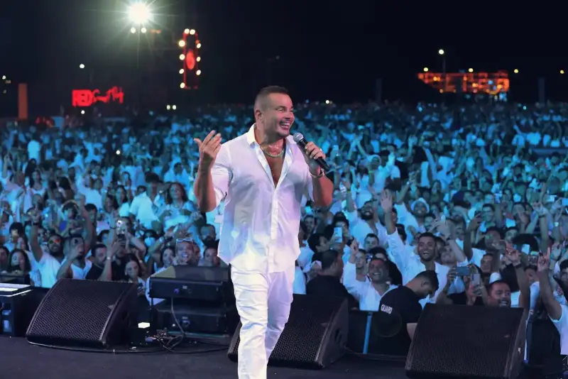 حفلة عمرو دياب في الساحل