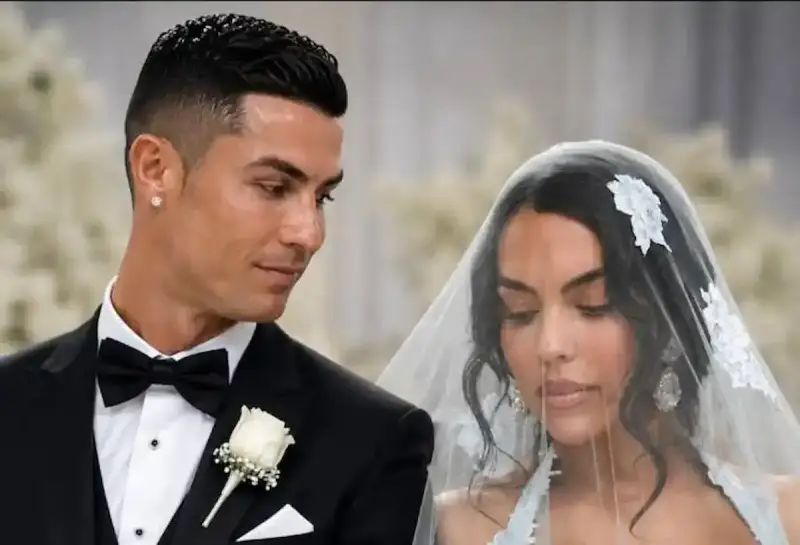 هل يعلن رونالدو وجورجينا زواجهما