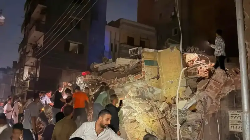 عقار زفتي المنهار في مصر