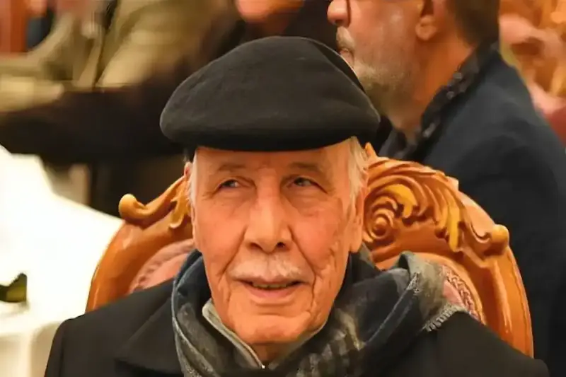 وفاة مايسترو العراق عبد الرزاق العزاوي قائد السيمفونية الوطنية