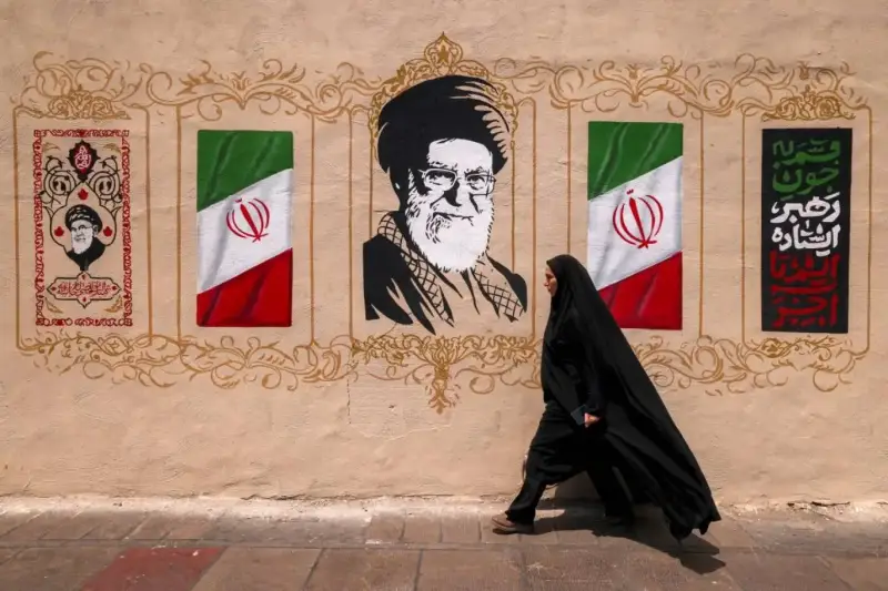 إيران