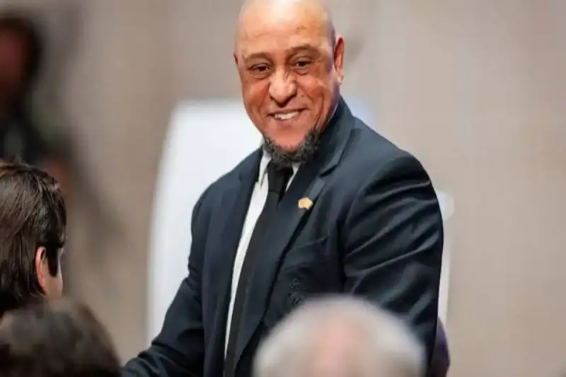 روبرتو كارلوس