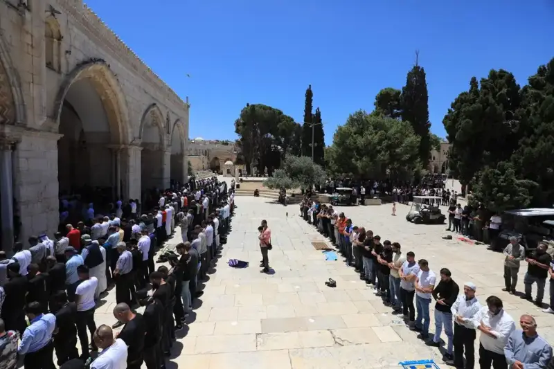 صلاة الجمعة في المسجد الأقصى