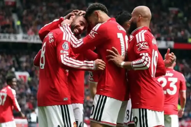 مان يونايتد ضد نادي صباح