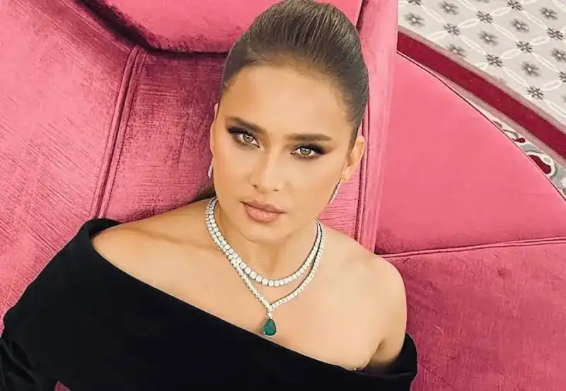 تصوير نيللي كريم في فيلم الفيل الأزرق 3