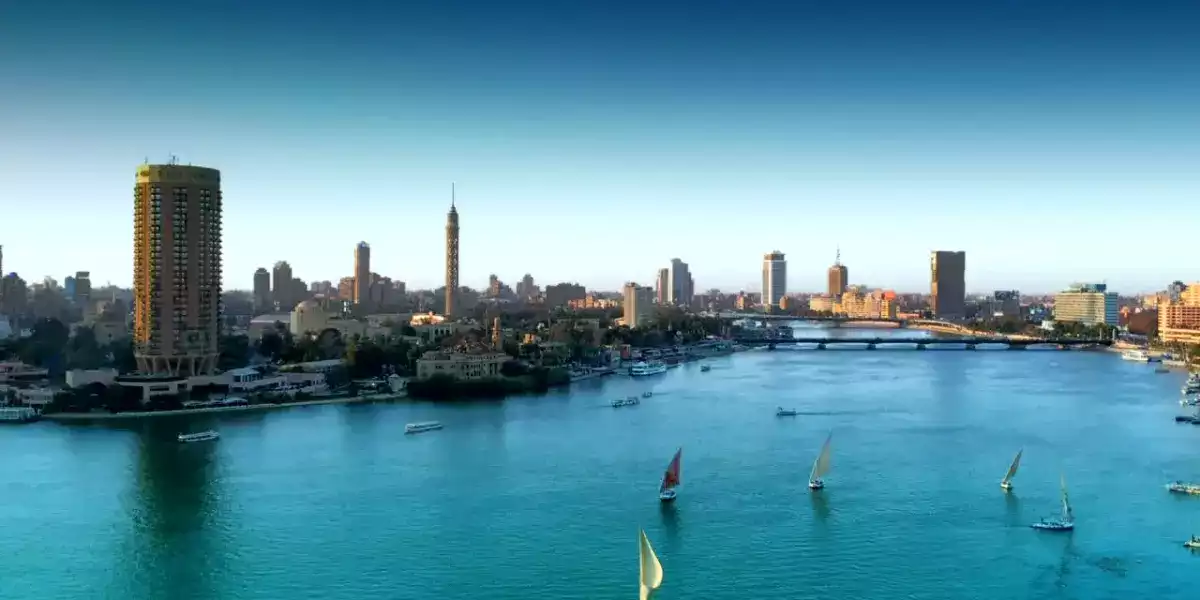 القاهرة