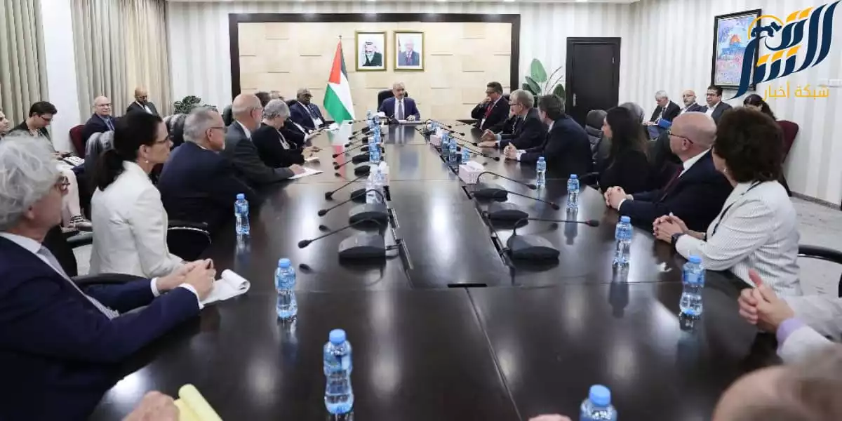 رئيس الوزراء الفلسطيني يستقبل وفدا من الكونغرس الأميركي