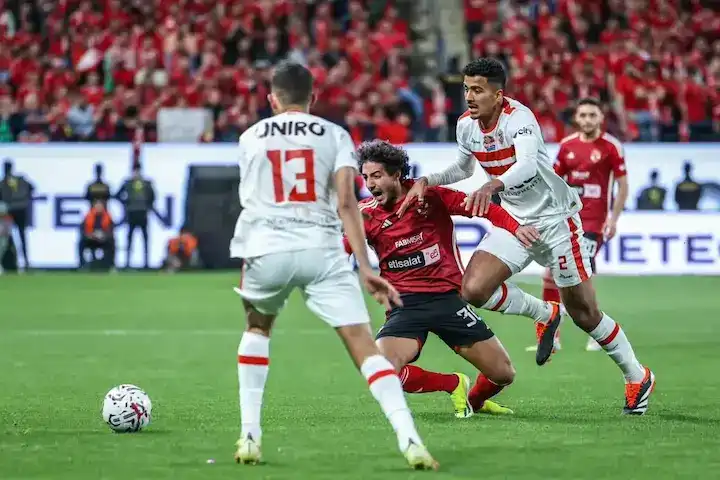 الأهلي والزمالك قطبي الكرة المصرية