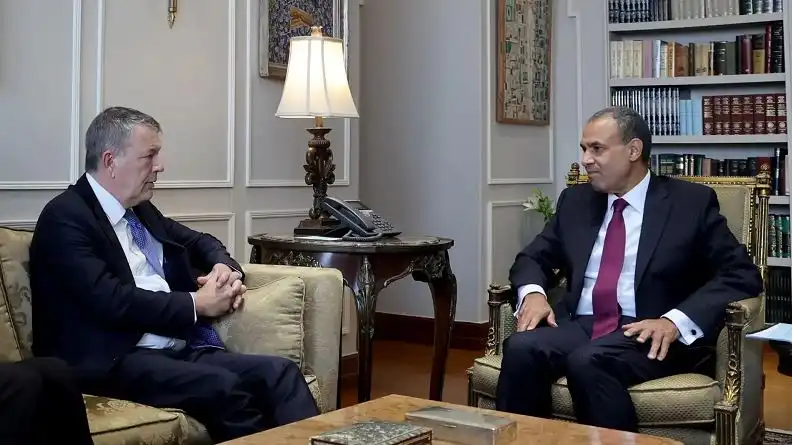 وزير الخارجية المصري