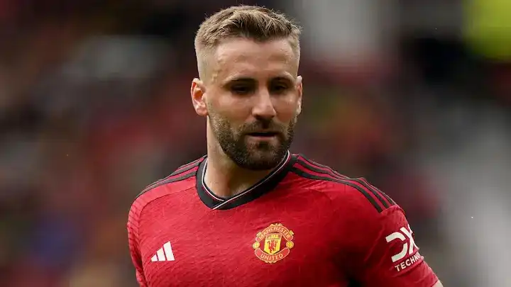 لوك شو مدافع منتخب إنجلترا