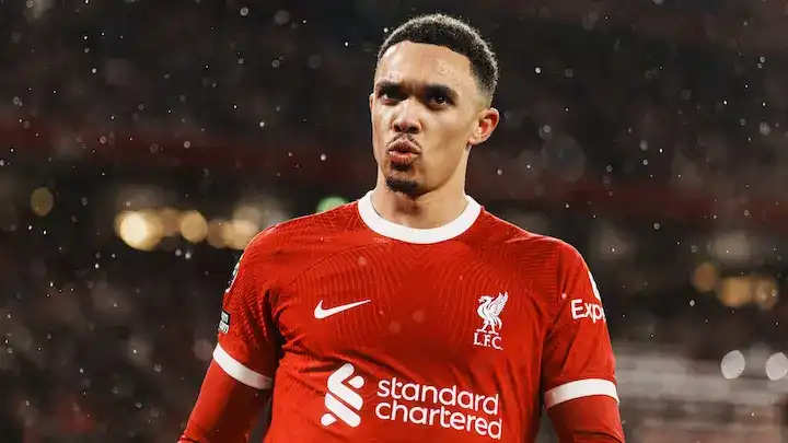 ترينت ألكسندر أرنولد لاعب ليفربول
