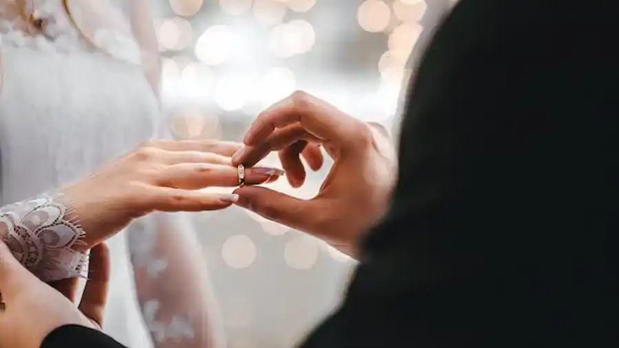 أبراج تبحث عن عروسة شبيهة بالأم
