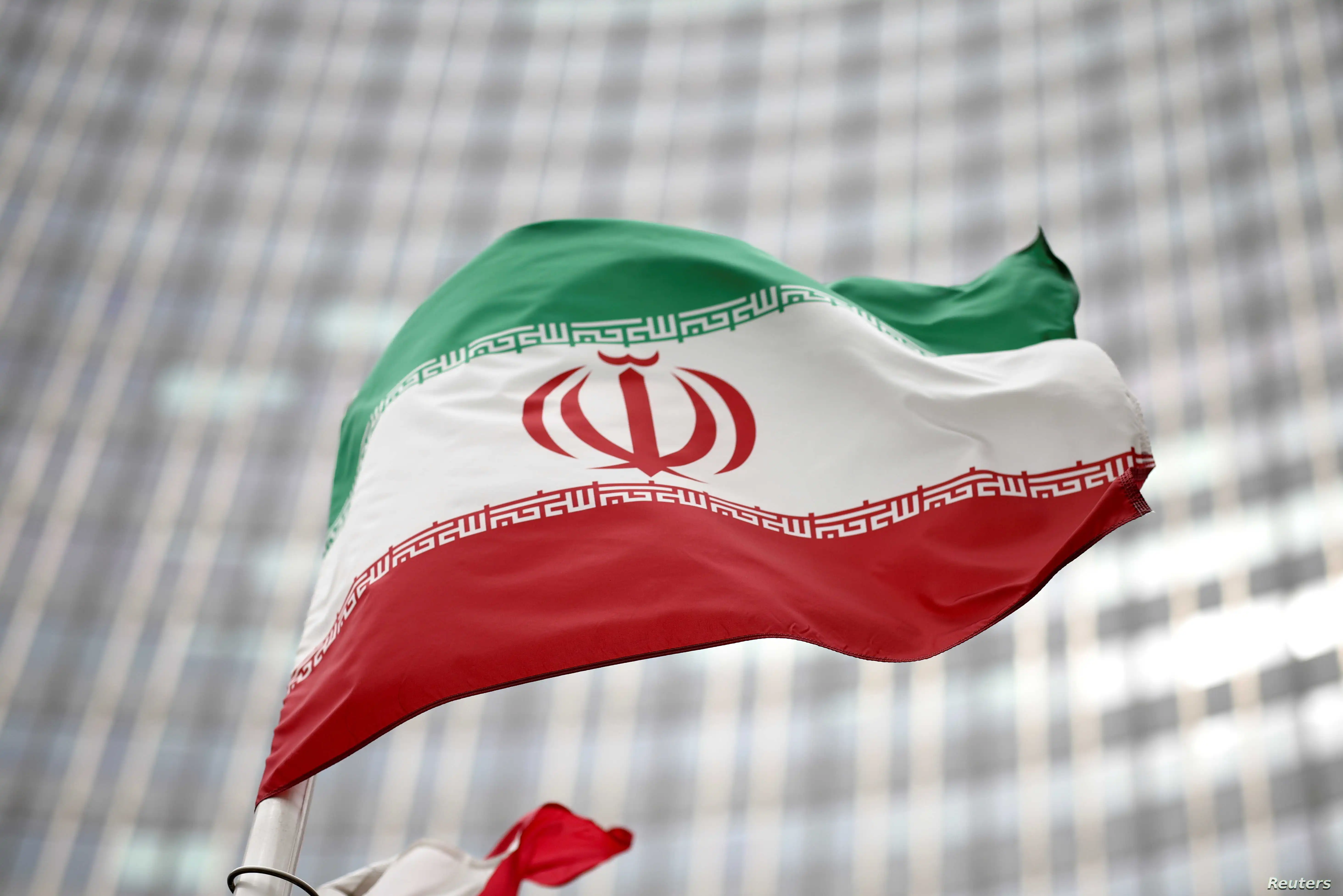 إيران
