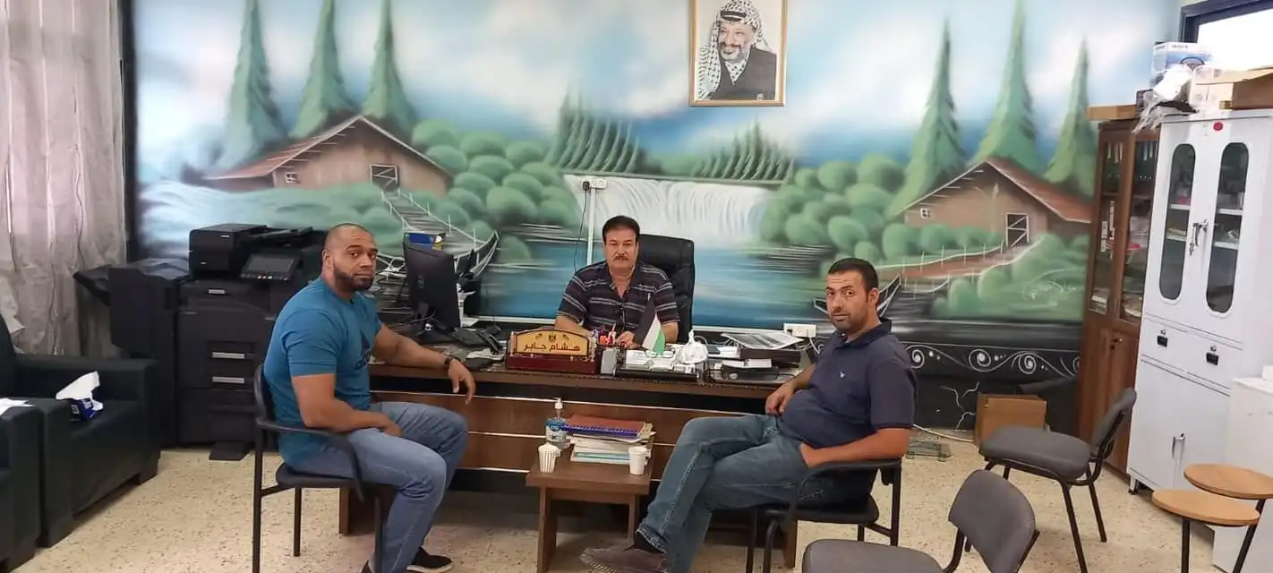 زيارات التوجيه السياسي للمدارس في فلسطين