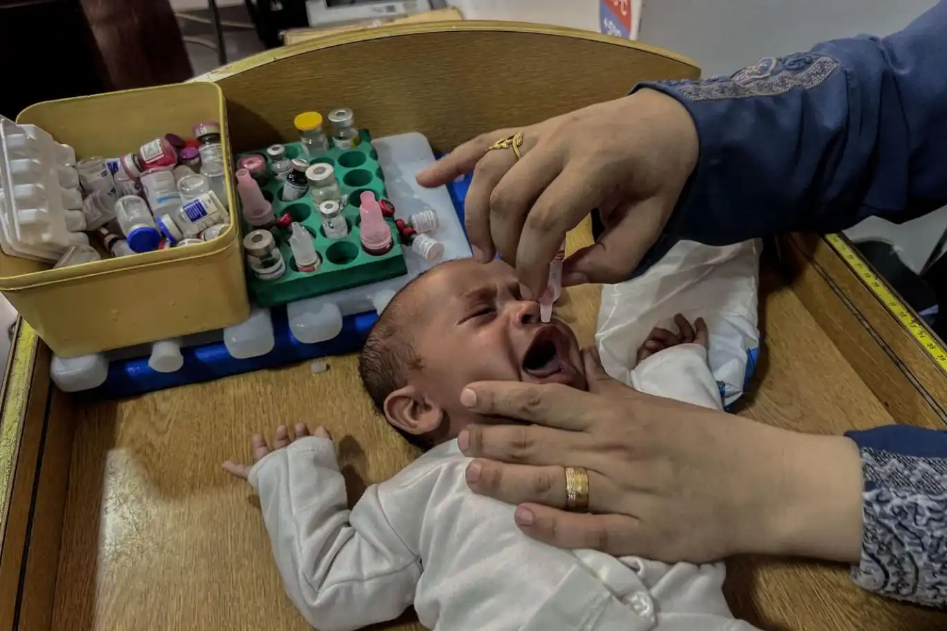 لقاحات شلل الأطفال