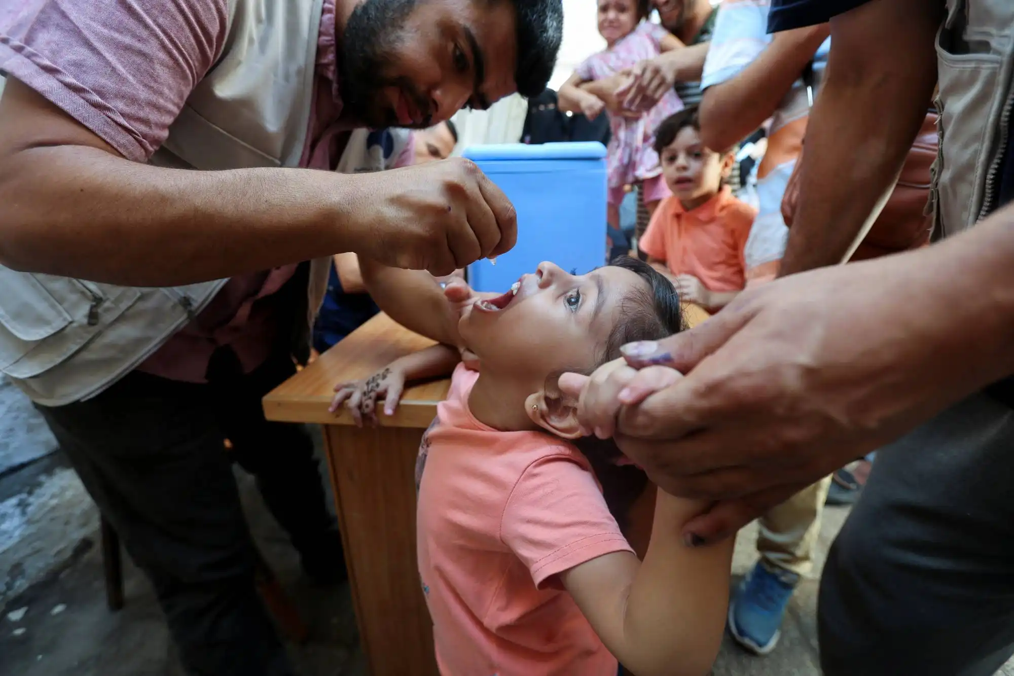 التطعيم ضد شلل الأطفال في غزة