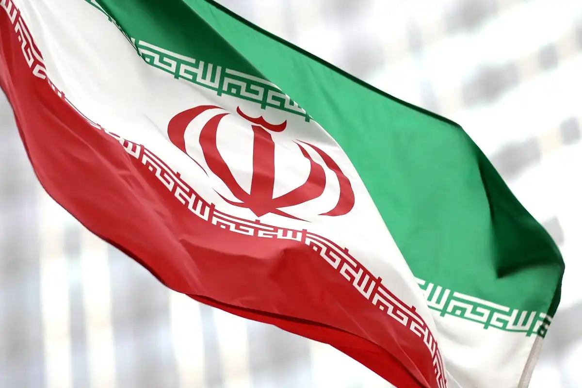 إيران