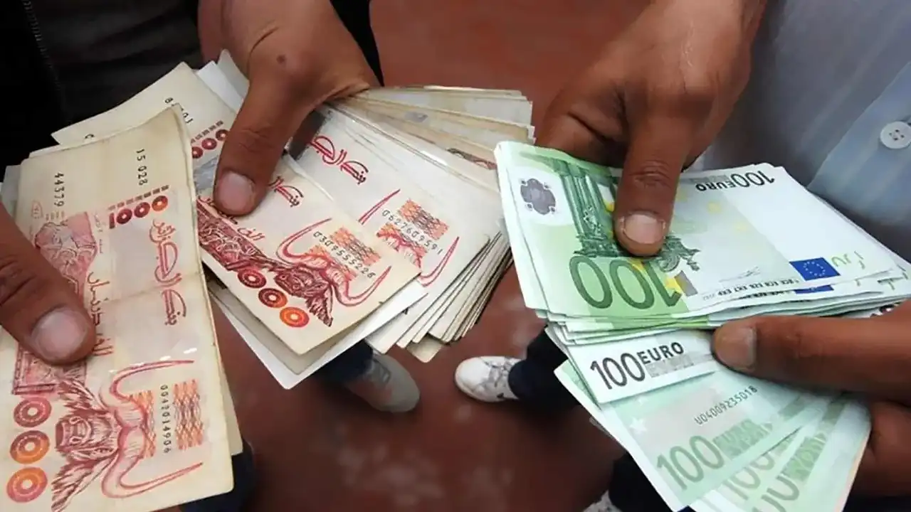 سعر اليورو مقابل الدينار الجزائري اليوم