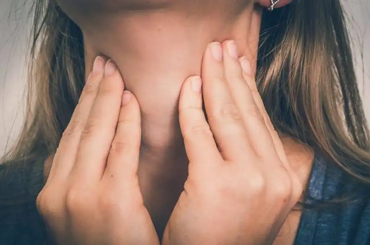 8 أطعمة يجب تجنبها لمرضى قصور الغدة الدرقية.. احذرها