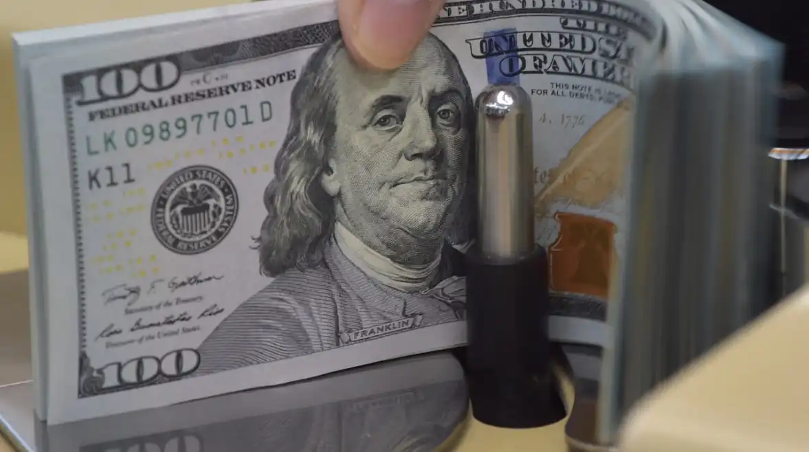 سعر صرف الدولار اليوم في مصر