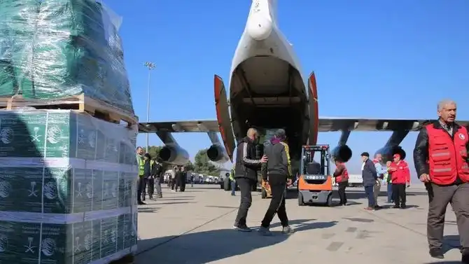 جسر جوي من المساعدات لسوريا