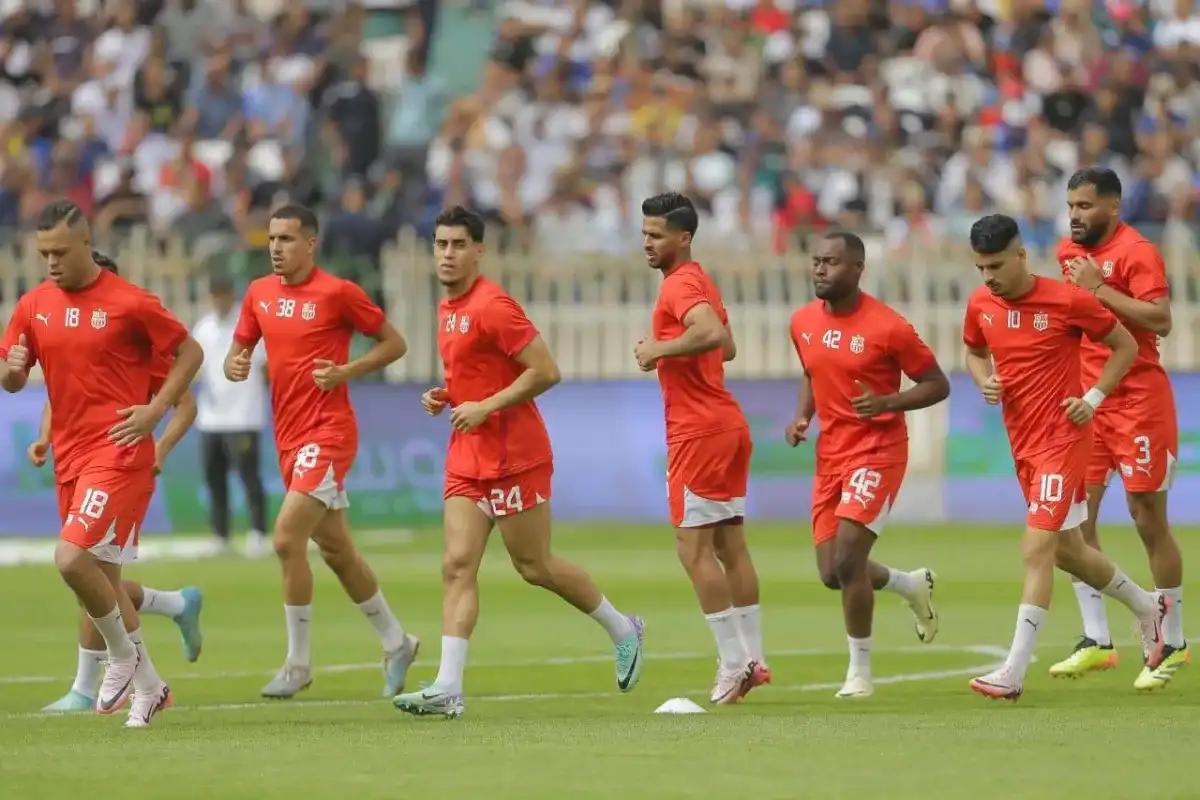 أورلاندو بايرتس ضد بلوزداد