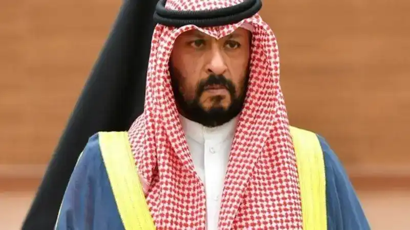 وزير الداخلية السابق الشيخ طلال الخالد