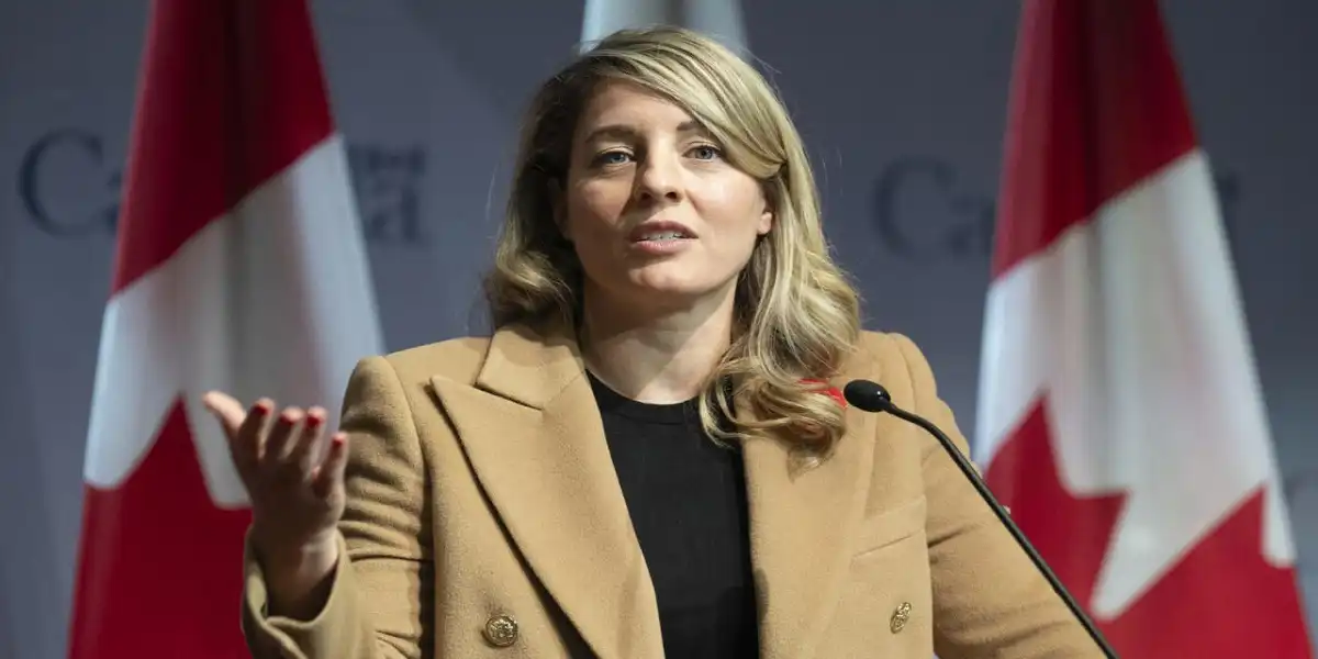وزيرة الخارجية الكندية ميلاني جولي