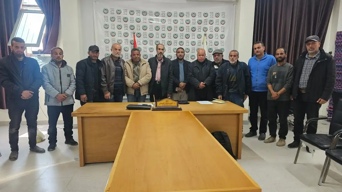 رئيس بلدية رفح مع وفد اللجنة القوى الوطنية والإسلامية بالمحافظة