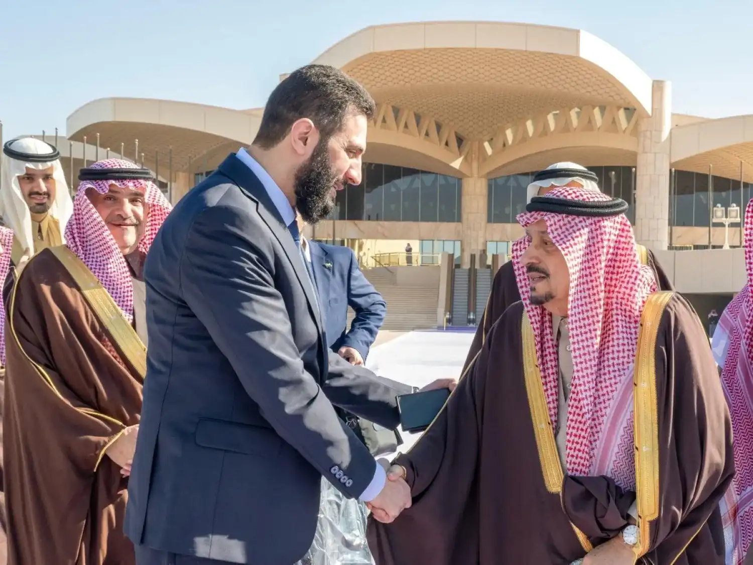 الرئيس السوري أحمد الشرع