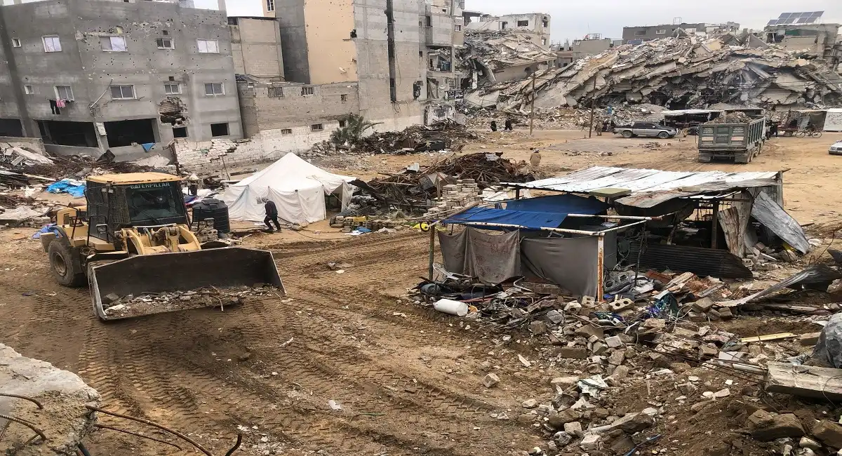 رفع الركام في خان يونس