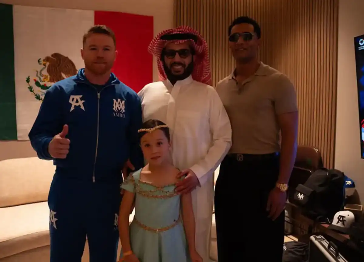 محمد رمضان والملاكم العالمي كانيلو