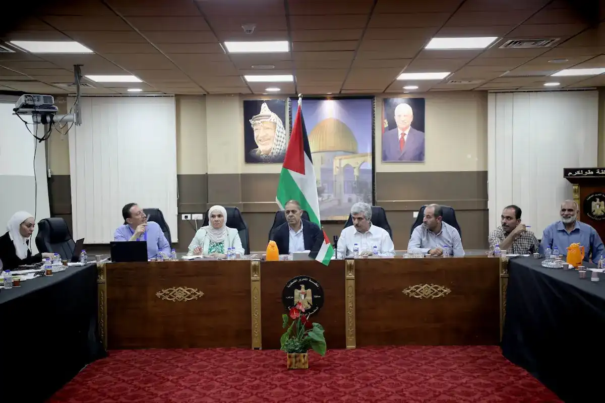 اجتماع محافظة طولكرم