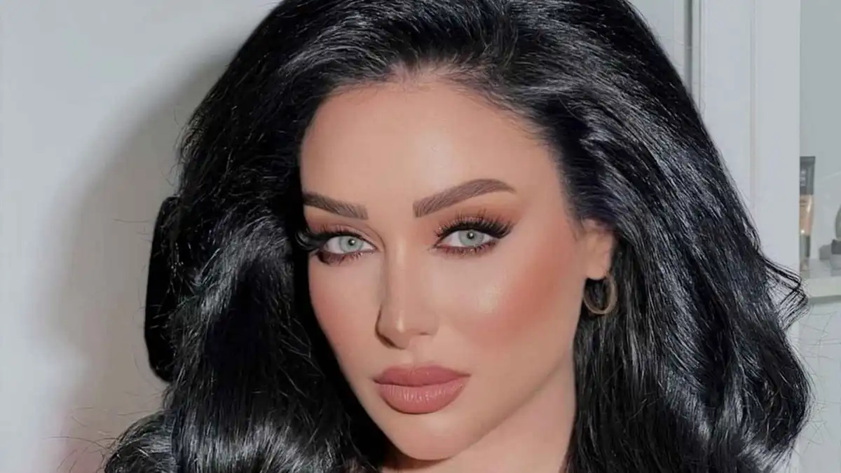 الفنانة الأردنية لونا بشارة