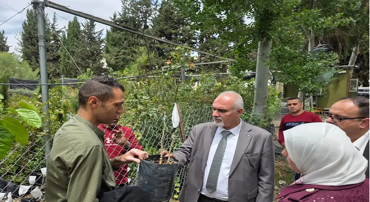 وزير الزراعة الفلسطيني
