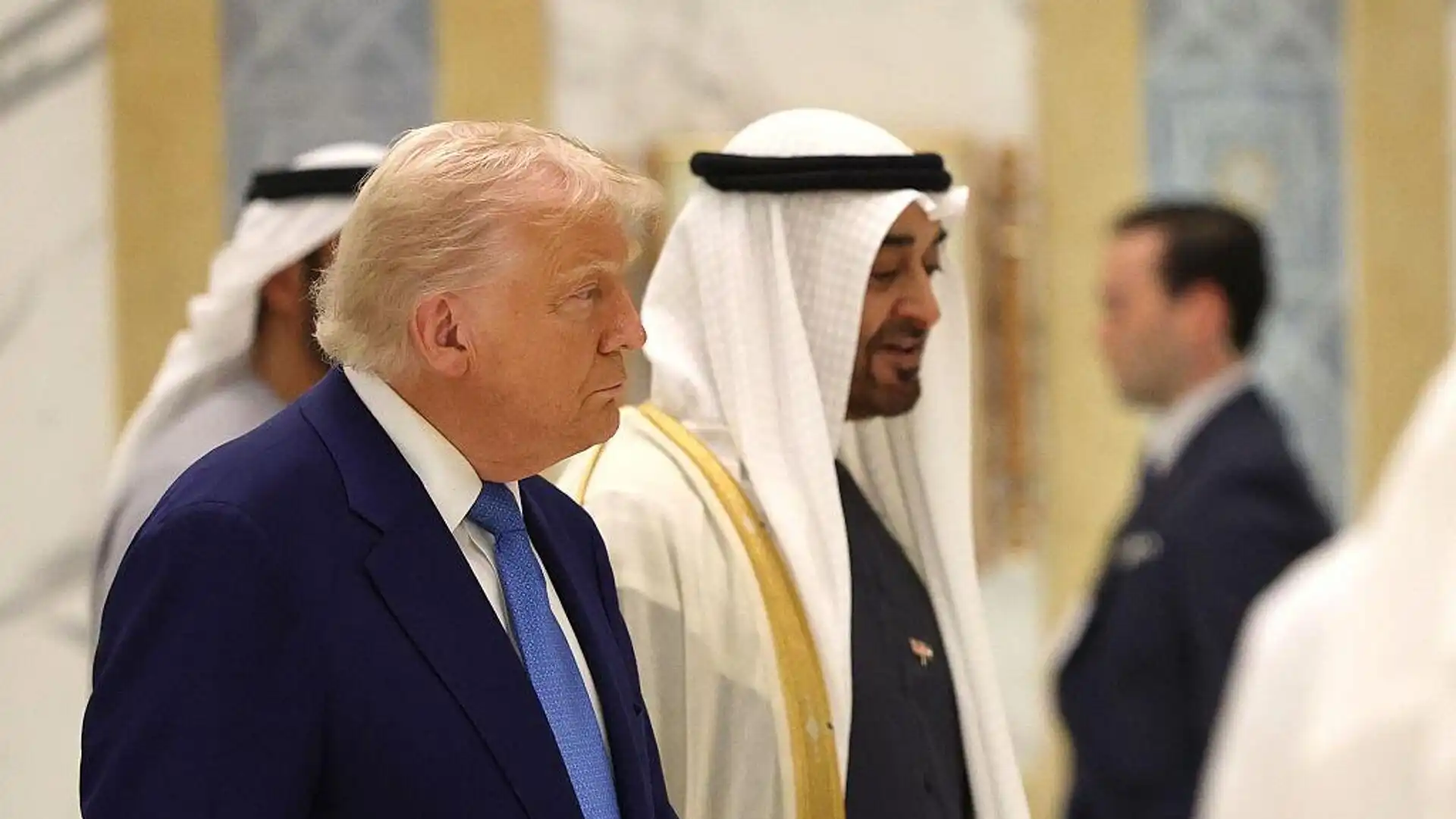 الرئيس الأميركي دونالد ترمب ومحمد بن زايد