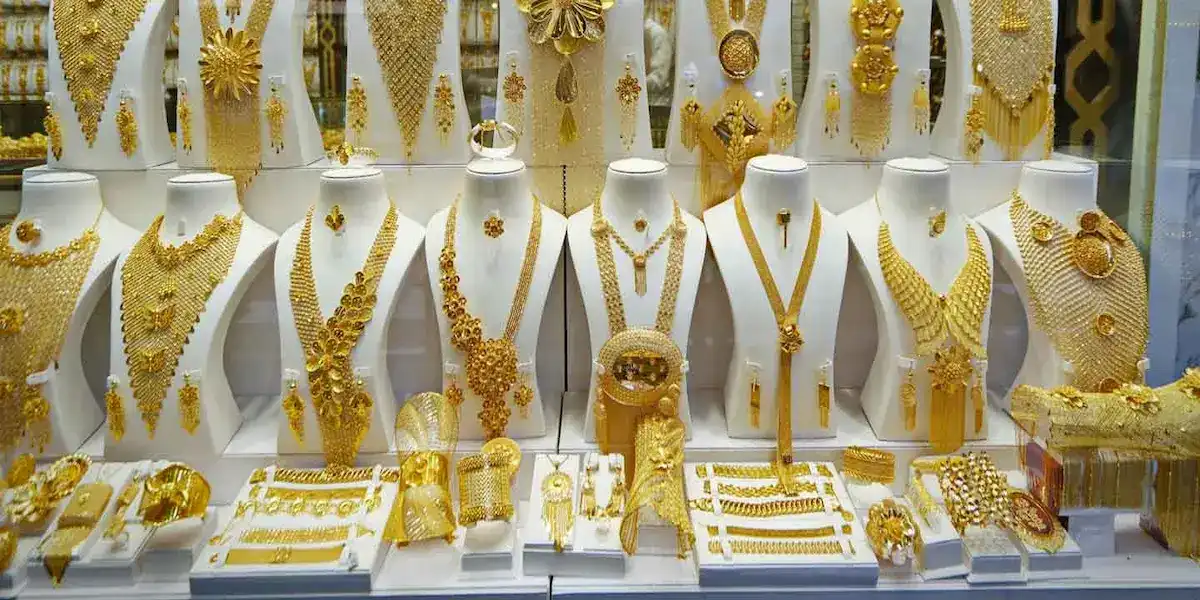 سعر جرام الذهب عيار 21 نهاية التعاملات