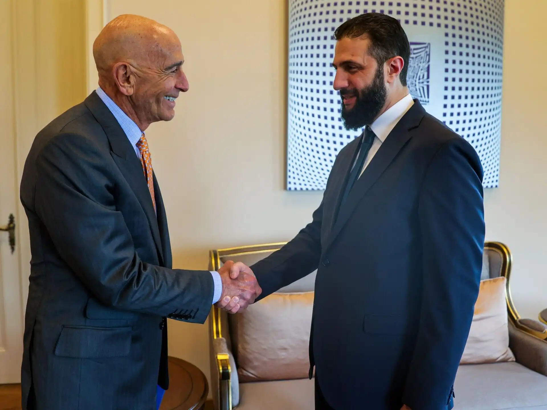 الرئيس السوري أحمد الشرع والمبعوث الأميركي