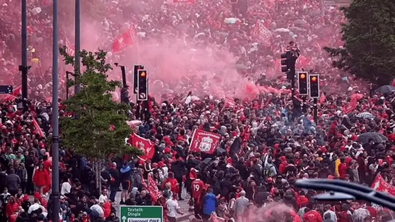احتفالات ليفربول بالبريميرليج