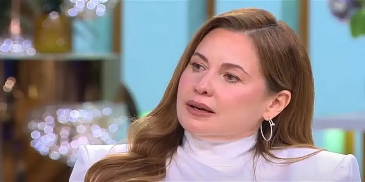 الإعلامية اللبنانية ريا أبي راشد