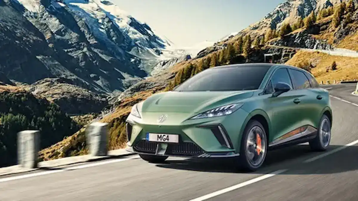 مواصفات إم جي 4 EV موديل 2025 في السعودية