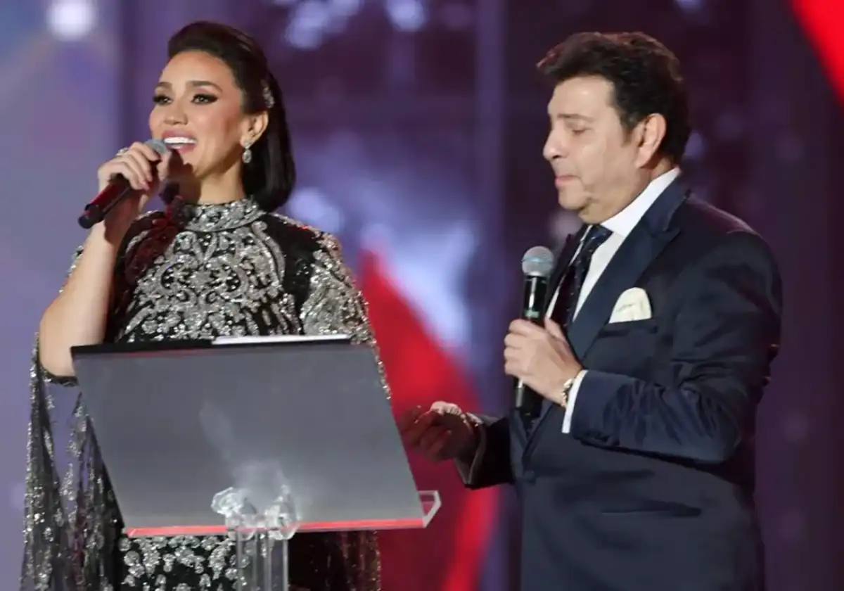 الفنانان المصريان هاني شاكر ومي فاروق