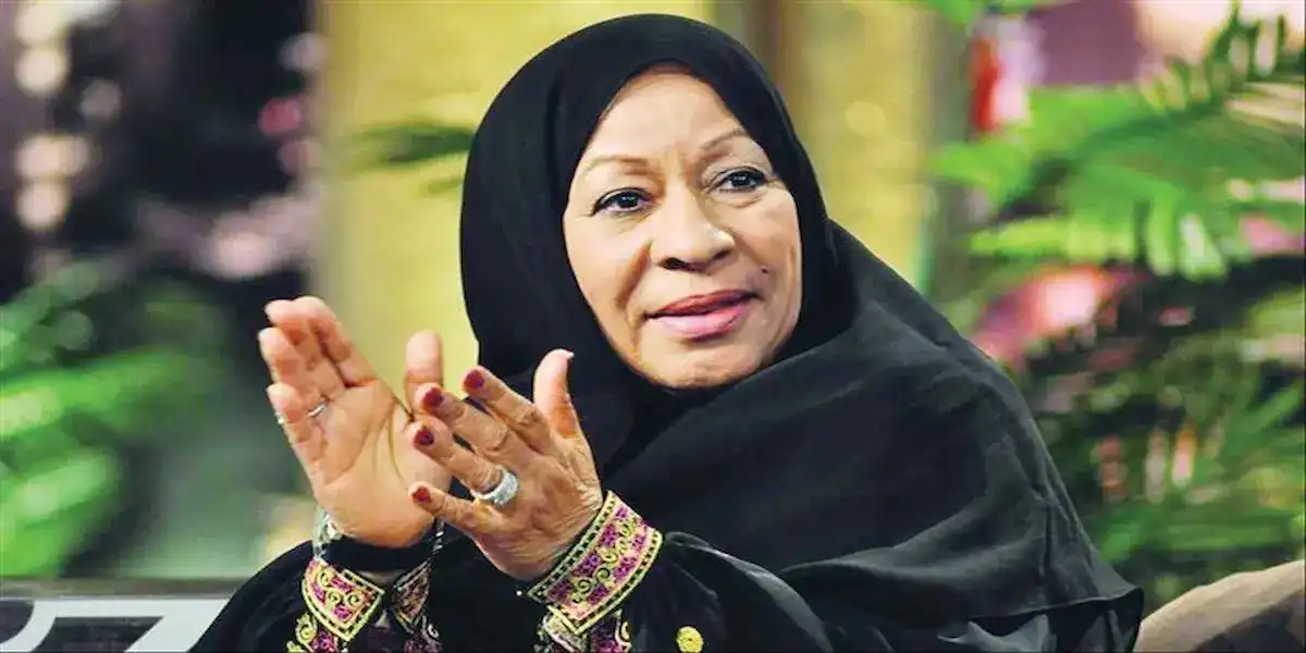 الفنانة الإماراتية رزيقة الطارش