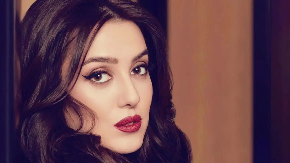 الفنانة السورية كندة علوش