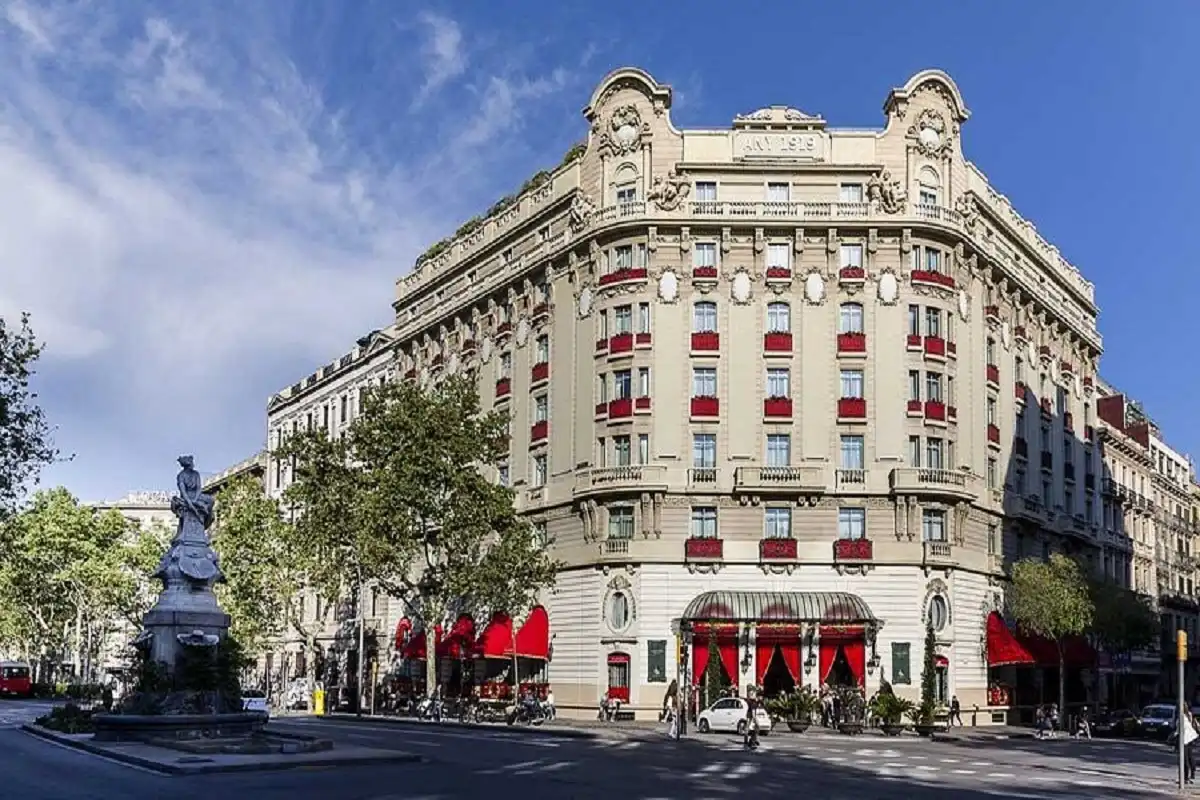 فندق ال بالاس