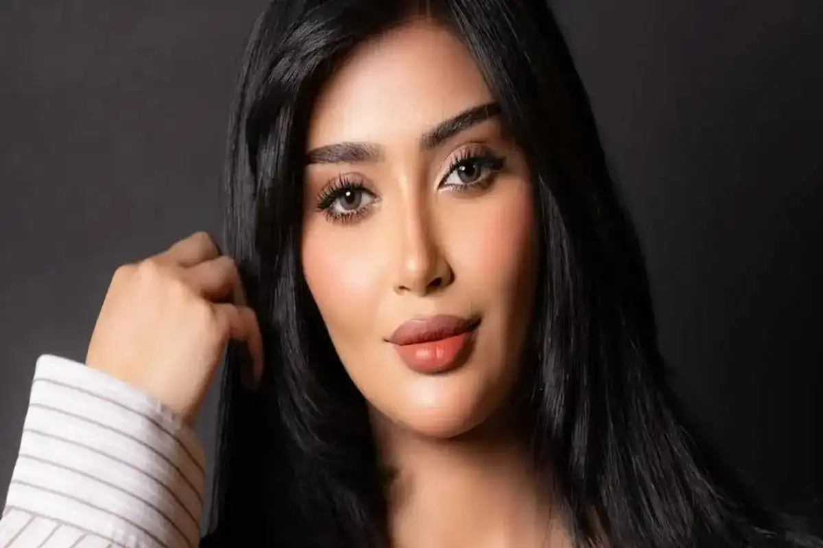 الفنانة السعودية أميرة الشريف