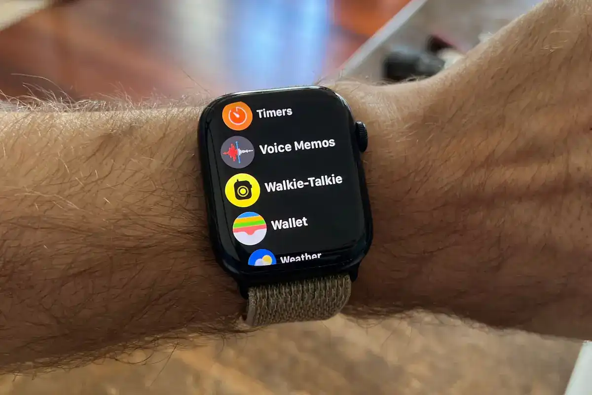اختفاء ميزة Walkie-Talkie من ساعة Apple Watch