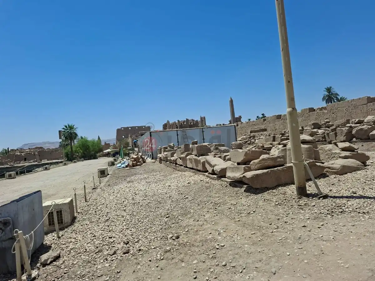 حقيقة إنشاء كافيتريا بجوار البحيرة المقدسة بمعابد الكرنك
