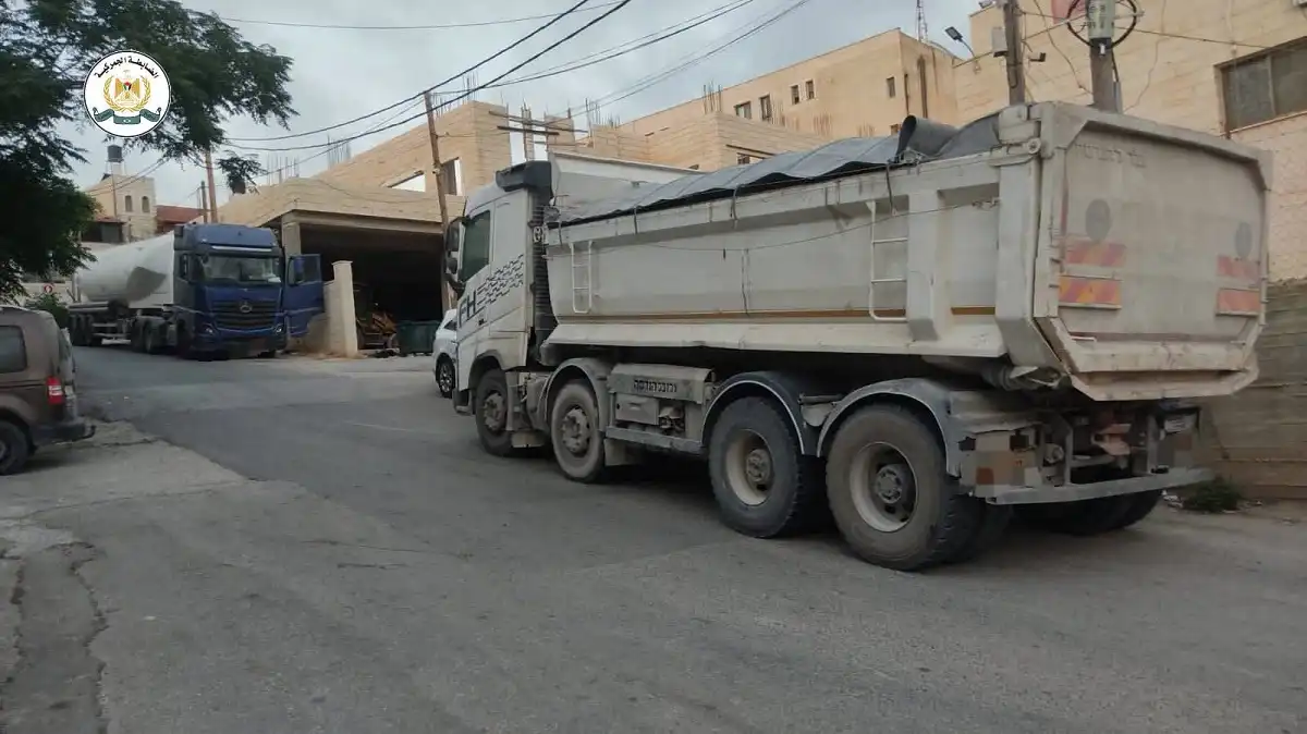 مخلفات بناء قادمة من إسرائيل