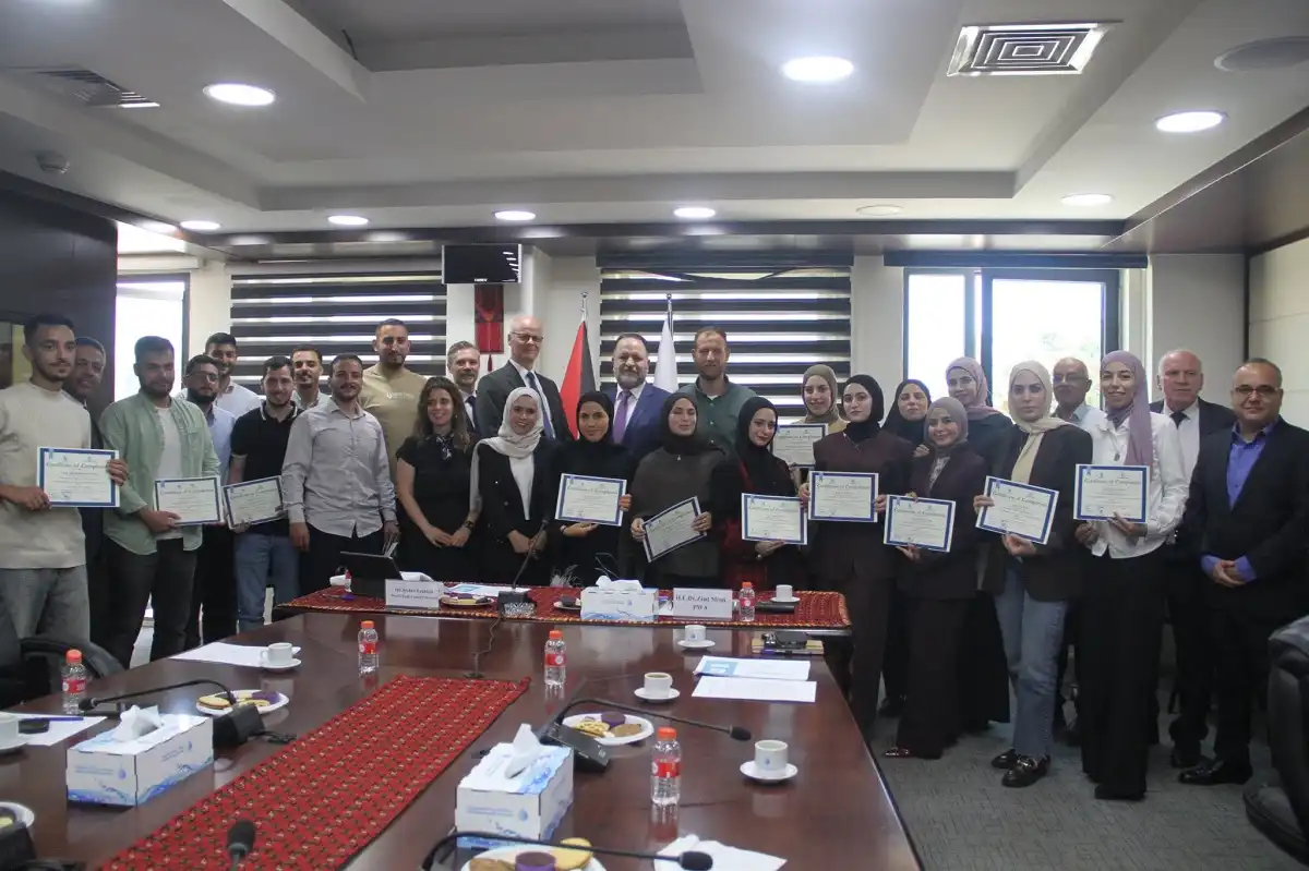 سلطة المياه الفلسطينية تختتم برنامج تأهيل الخريجين